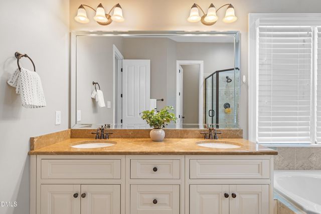 101 Synandra Lane, Holly Springs, NC 27540