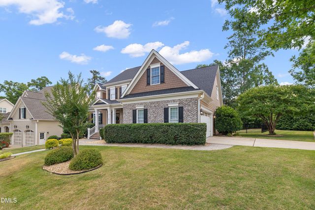 101 Synandra Lane, Holly Springs, NC 27540