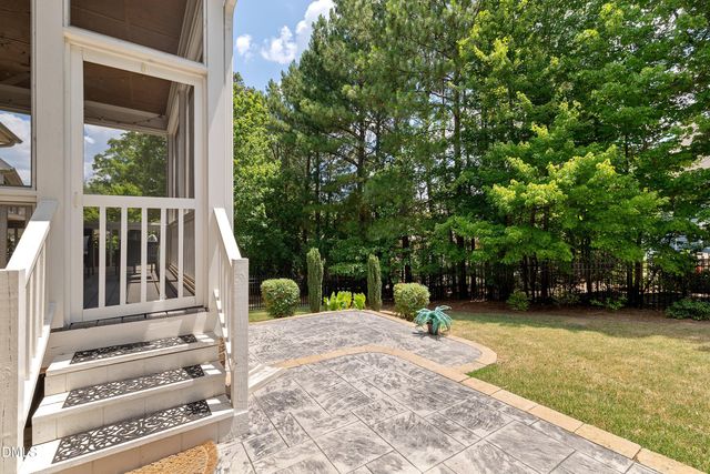 101 Synandra Lane, Holly Springs, NC 27540