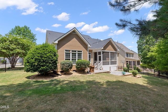 101 Synandra Lane, Holly Springs, NC 27540