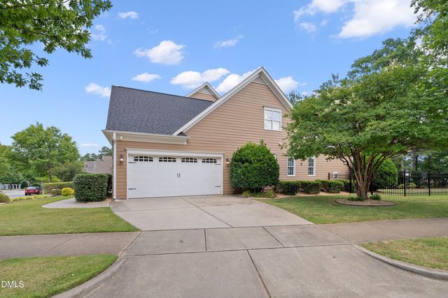 101 Synandra Lane, Holly Springs, NC 27540