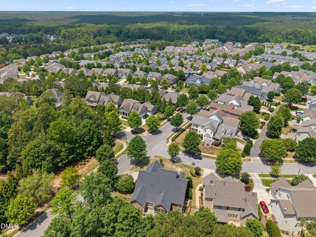 101 Synandra Lane, Holly Springs, NC 27540