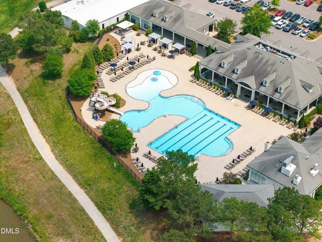101 Synandra Lane, Holly Springs, NC 27540