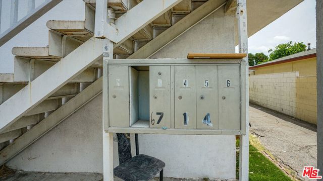 6714 Parmelee Avenue, Los Angeles, CA 90001