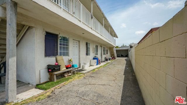 6714 Parmelee Avenue, Los Angeles, CA 90001