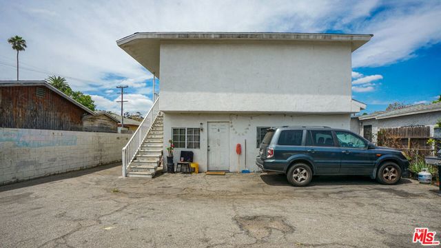 6714 Parmelee Avenue, Los Angeles, CA 90001