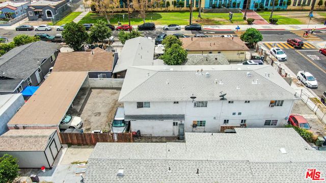 6714 Parmelee Avenue, Los Angeles, CA 90001