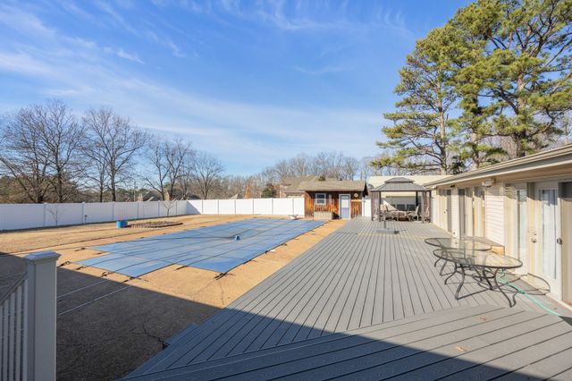 491 Tara Ln, Huntingdon, TN 38344