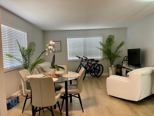 1930 SW 28th Street 101, Fort Lauderdale, FL 33315