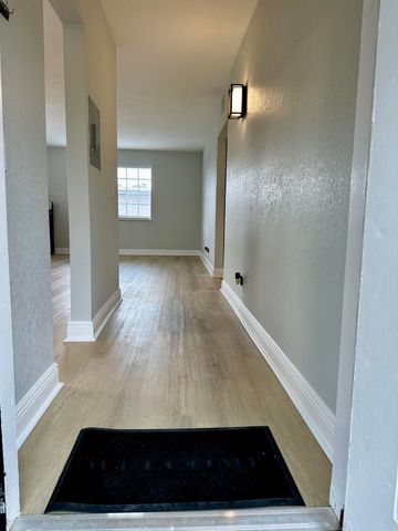 1930 SW 28th Street 101, Fort Lauderdale, FL 33315