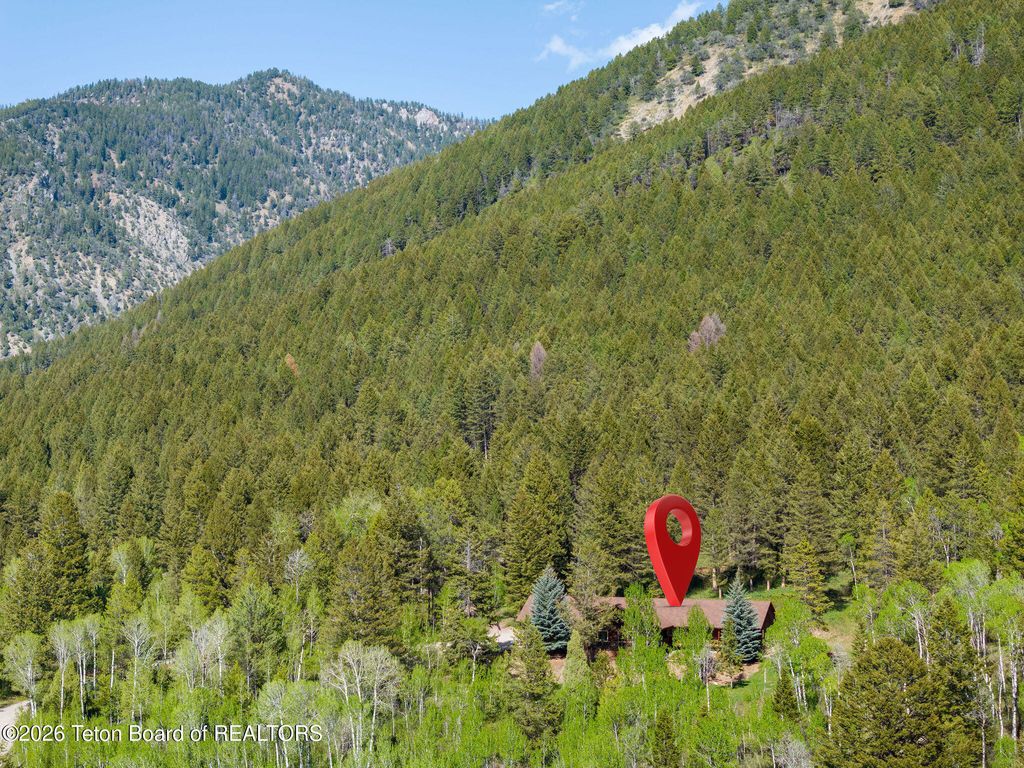 256 PIERCE Drive, Etna, WY 83118 photo 2