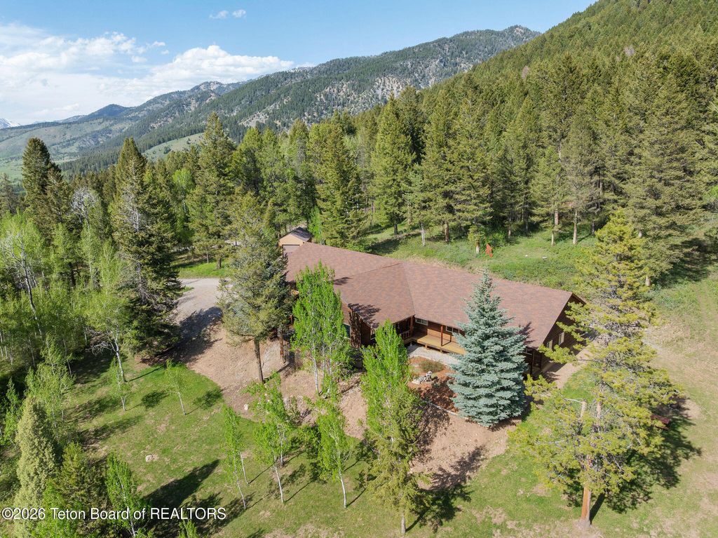 256 PIERCE Drive, Etna, WY 83118 photo 4