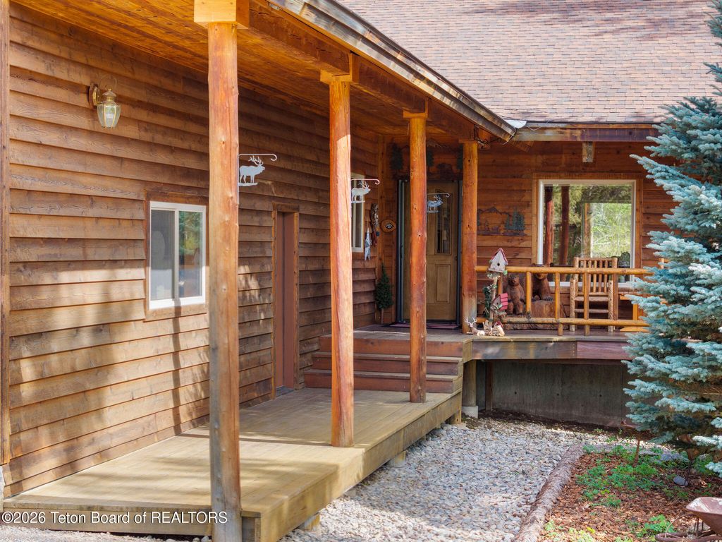 256 PIERCE Drive, Etna, WY 83118 photo 5