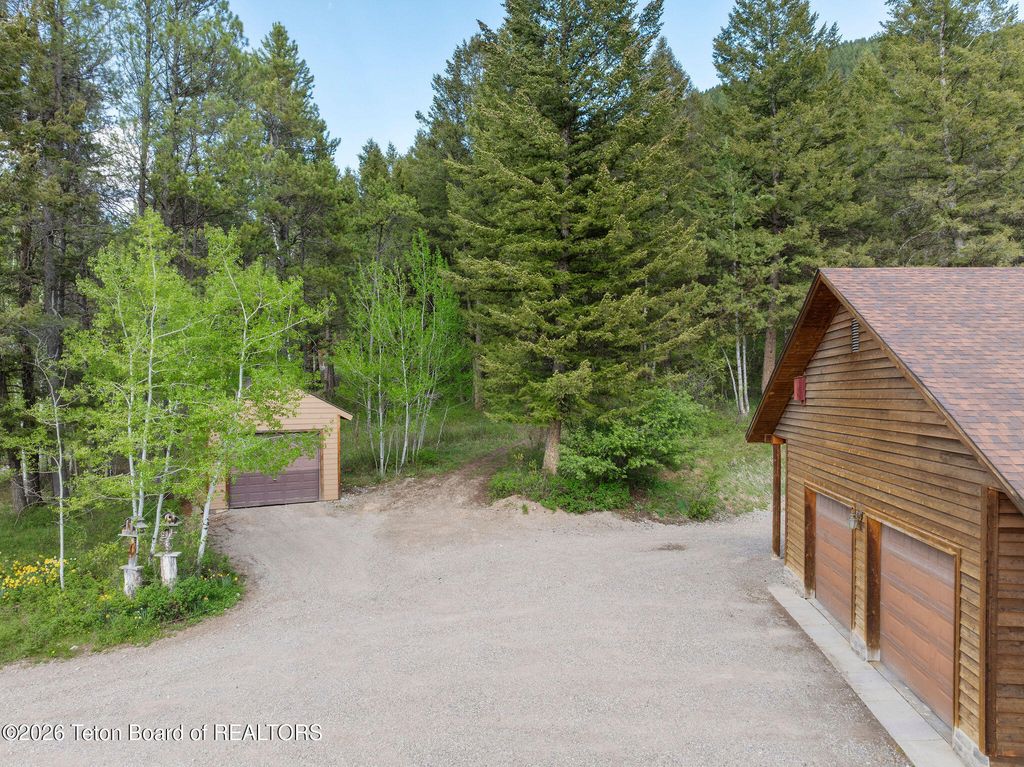 256 PIERCE Drive, Etna, WY 83118 photo 6