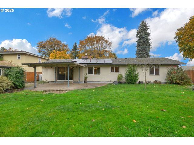 240 DIBBLEE Ln, Eugene, OR 97404