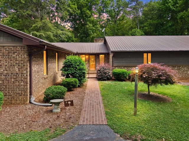 620 Walnut Grove Road, Roebuck, SC 29376