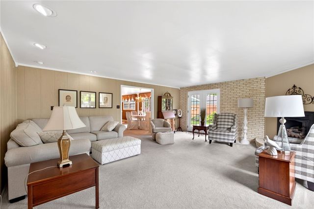 265 Gershwin Drive, Centerville, OH 45458