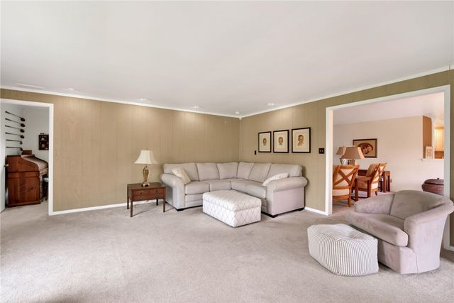 265 Gershwin Drive, Centerville, OH 45458