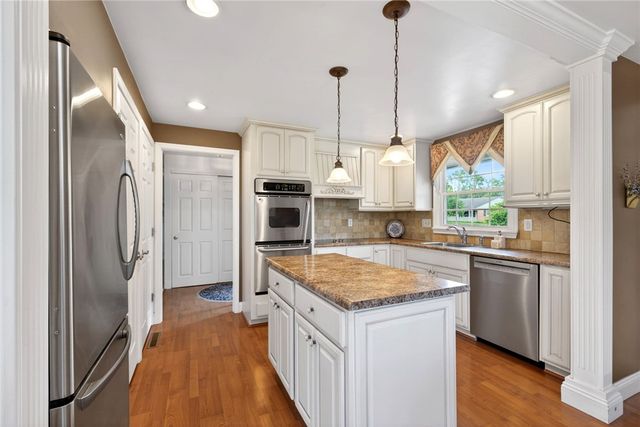265 Gershwin Drive, Centerville, OH 45458