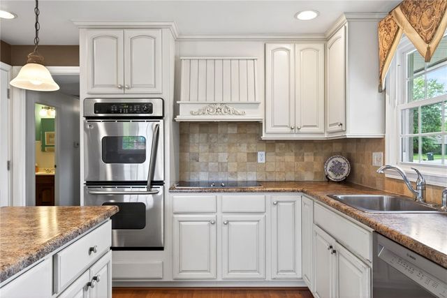 265 Gershwin Drive, Centerville, OH 45458