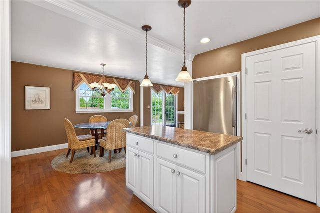 265 Gershwin Drive, Centerville, OH 45458