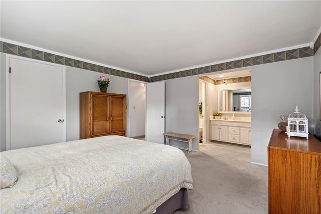 265 Gershwin Drive, Centerville, OH 45458