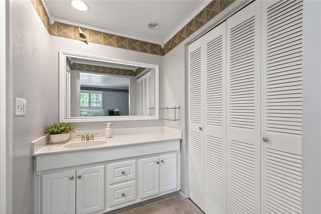 265 Gershwin Drive, Centerville, OH 45458