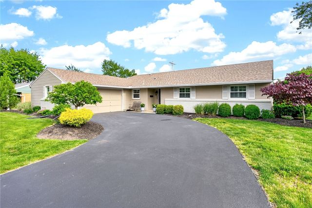 265 Gershwin Drive, Centerville, OH 45458