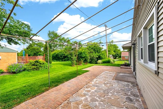 265 Gershwin Drive, Centerville, OH 45458