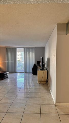 3800 S Ocean Dr 416, Hollywood, FL 33019