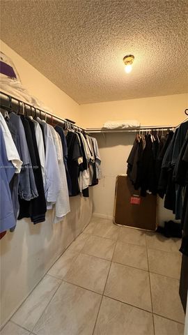 3800 S Ocean Dr 416, Hollywood, FL 33019