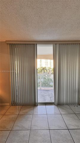 3800 S Ocean Dr 416, Hollywood, FL 33019