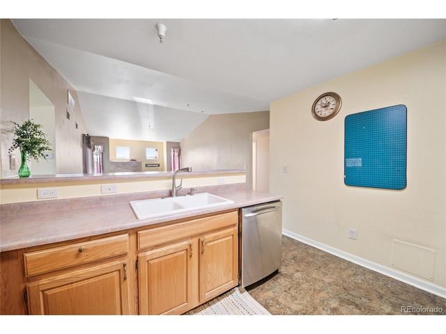 5667 S Urban St 304, Littleton, CO 80127