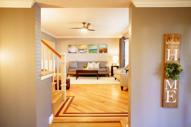 1353 E Palatine Road, Palatine, IL 60074