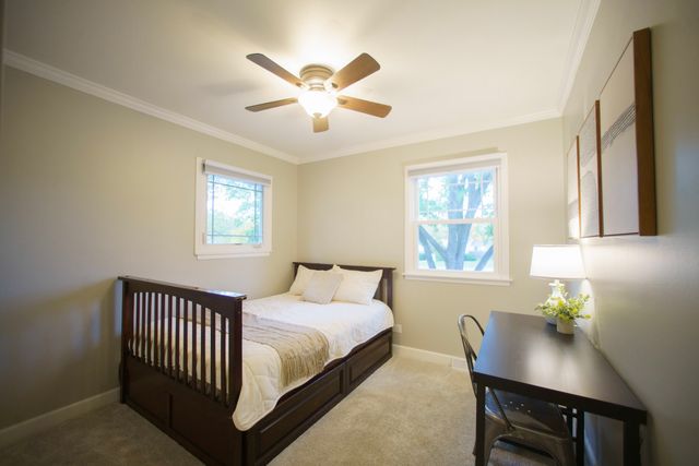 1353 E Palatine Road, Palatine, IL 60074