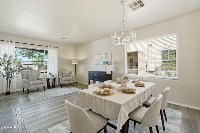 9721 W CROWN KING Road, Tolleson, AZ 85353