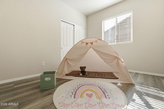 9721 W CROWN KING Road, Tolleson, AZ 85353