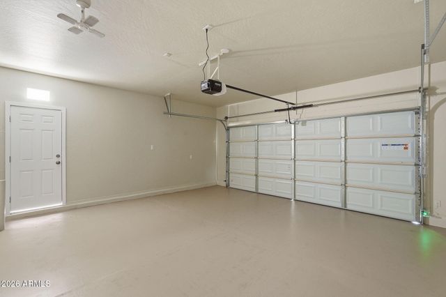 9721 W CROWN KING Road, Tolleson, AZ 85353