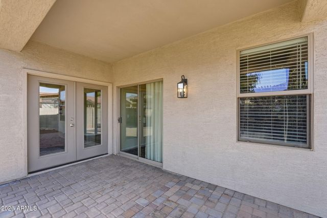 9721 W CROWN KING Road, Tolleson, AZ 85353