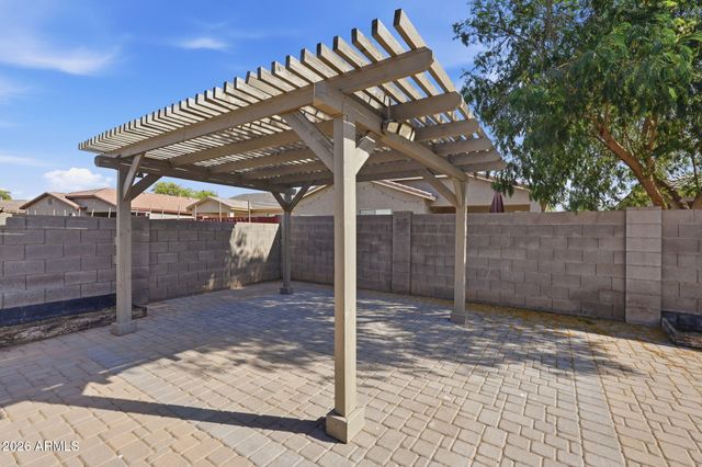 9721 W CROWN KING Road, Tolleson, AZ 85353