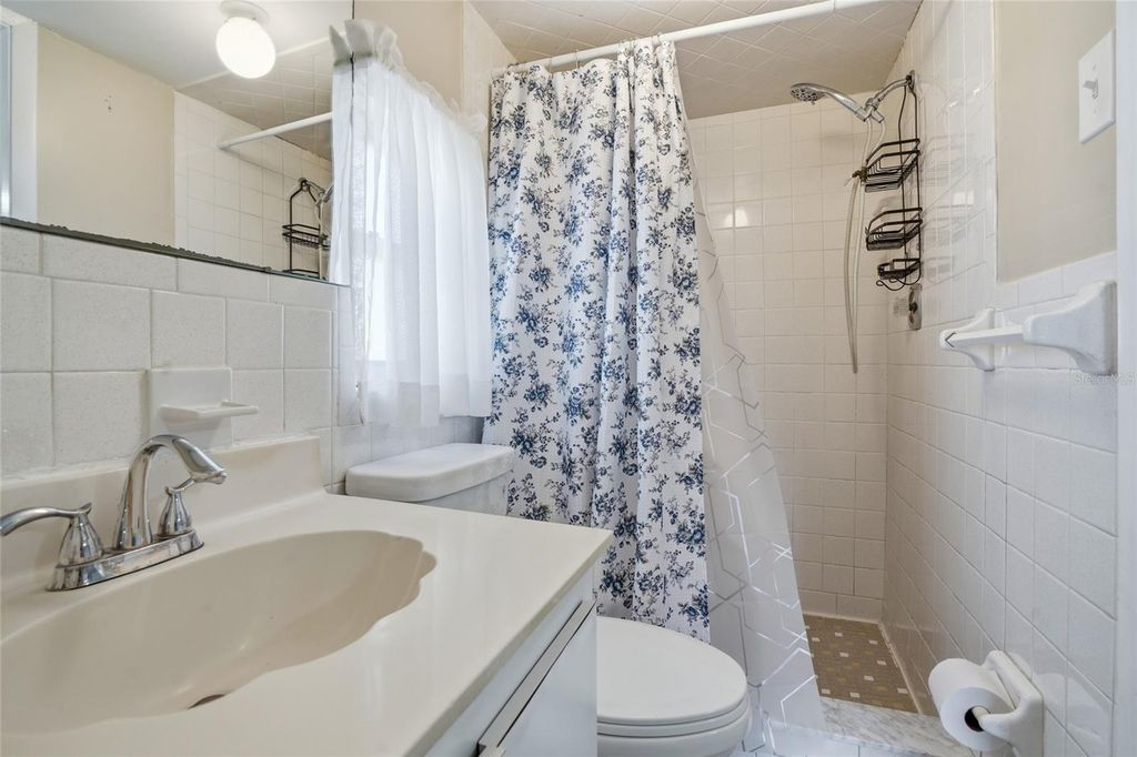 Image 24 of property listing at 2402 CORRINE STREET, Tampa, FL 33605