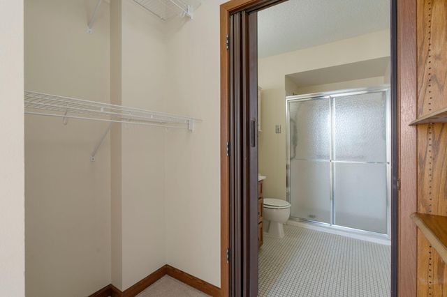 7600 Golden Valley Road 1004, Golden Valley, MN 55427