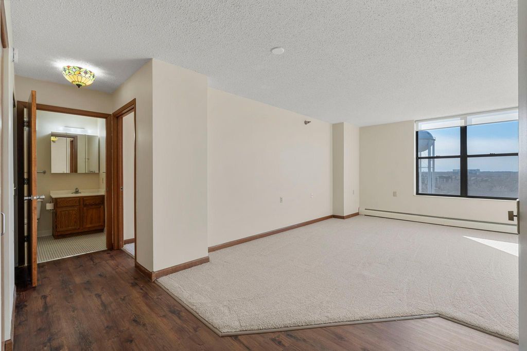 7600 Golden Valley Road 1004, Golden Valley, MN 55427 — photo 2
