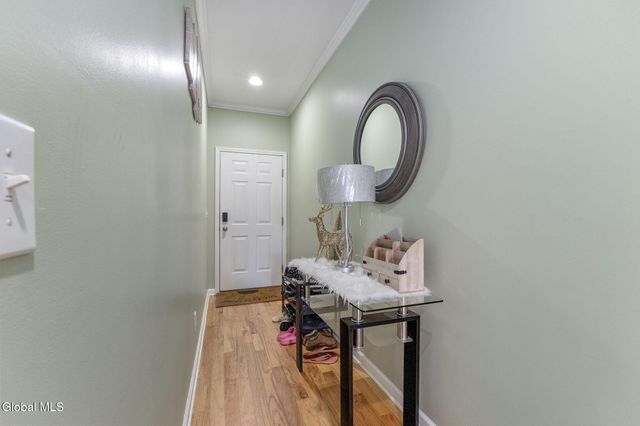 14 Amalia Lane, Rensselaer, NY 12144