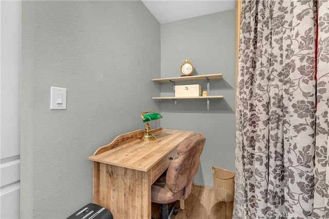 25 Diamond E 25, Palm Desert, CA 92260