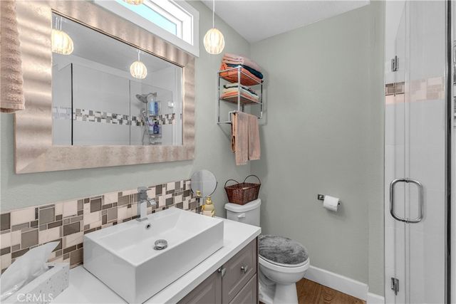 25 Diamond E 25, Palm Desert, CA 92260