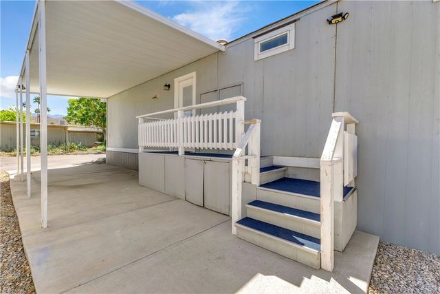 25 Diamond E 25, Palm Desert, CA 92260