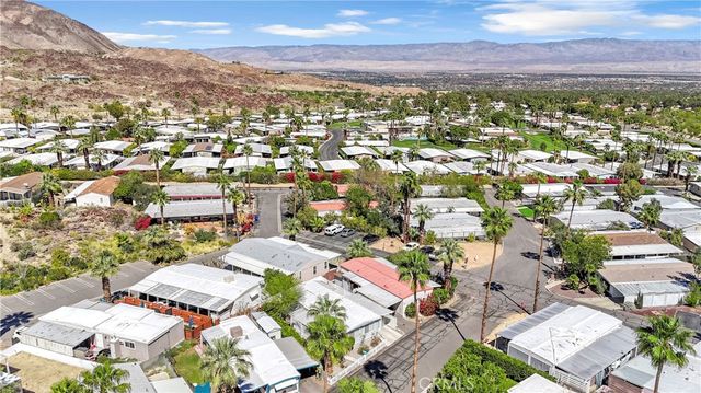 25 Diamond E 25, Palm Desert, CA 92260