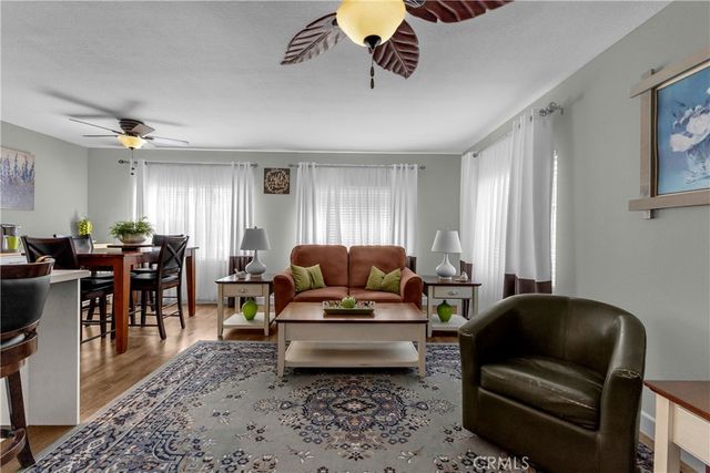 25 Diamond E 25, Palm Desert, CA 92260