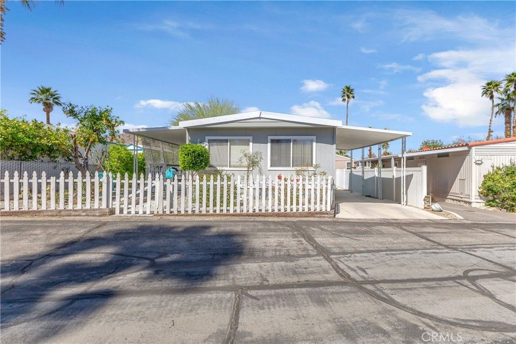 25 Diamond E 25, Palm Desert, CA 92260